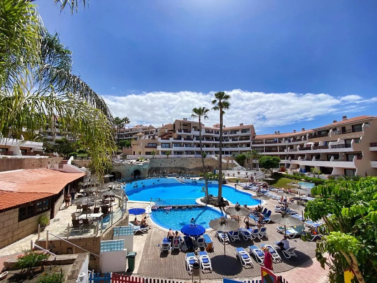 Walk To Golf Heated Pool Apartment contacts